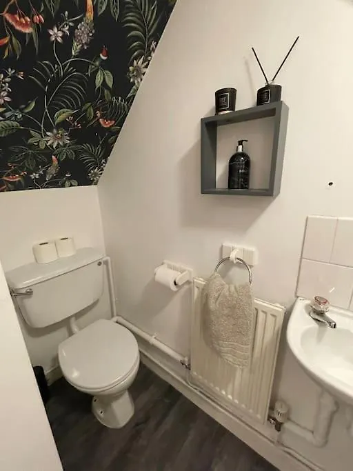 Holiday home Entire Country Farmhouse Cardiff United Kingdom