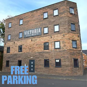 Oyo Victoria 2*, Middlesbrough United Kingdom